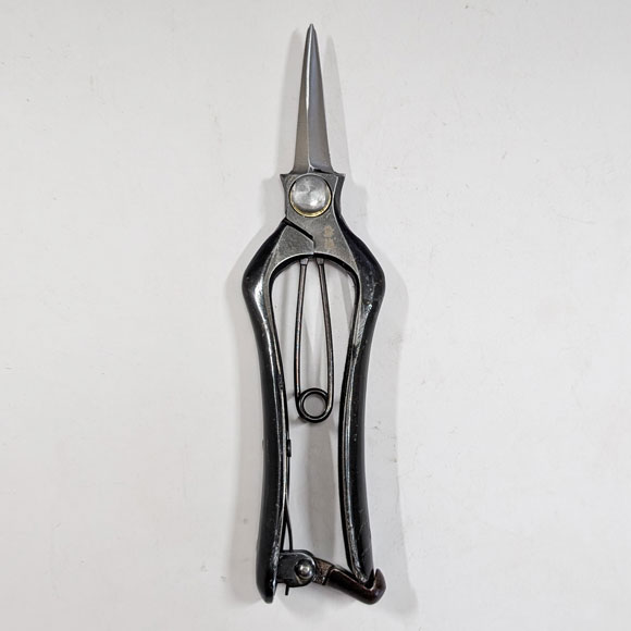 Pruning scissors for cutting a bud  [KANESHIN] "Length 185mm " No.95A
